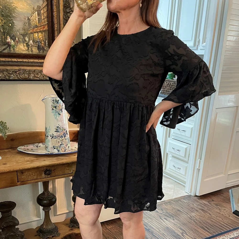 Umgee USA Black Floral Burnout Babydoll Dress Tiered Bell Sleeve‎ Plus Size 1XL